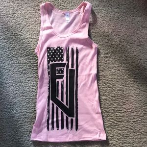 Forward uprising ribbed pink tank
